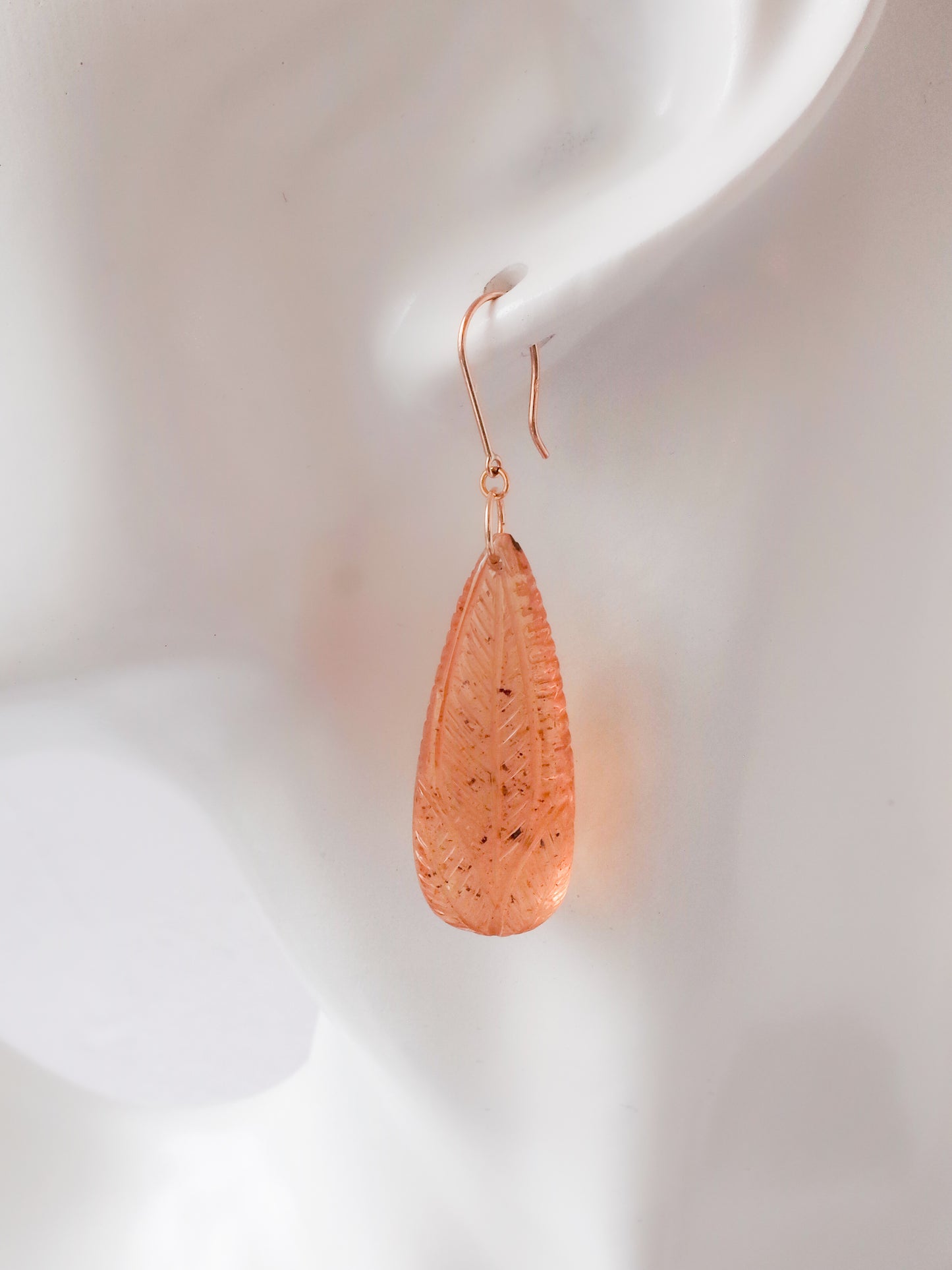 カービングオパールのフックピアス