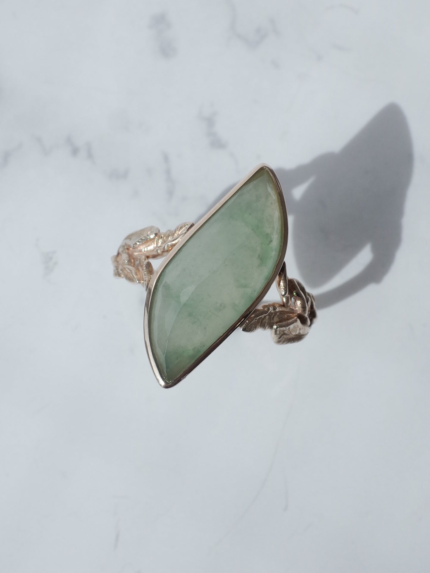 木漏れ日翡翠のリング