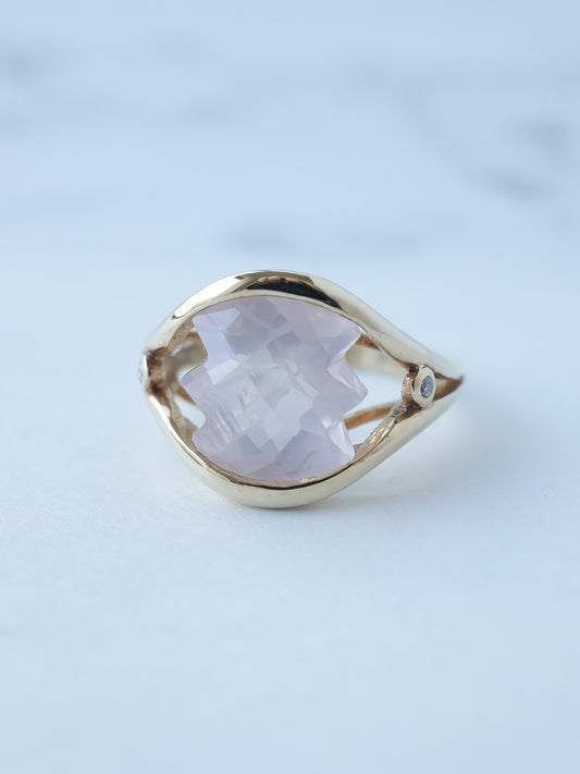 ギザギザローズクォーツのリング