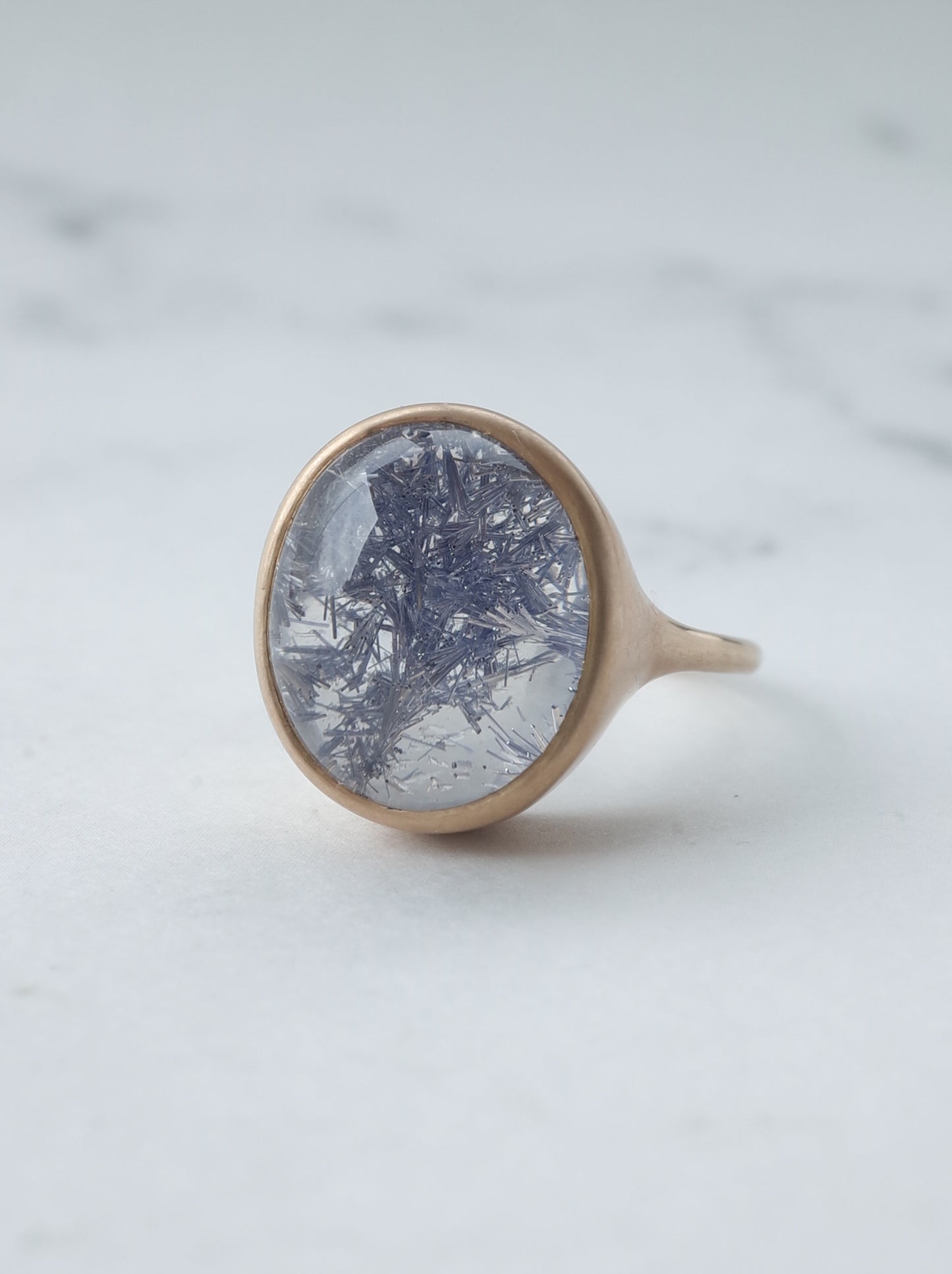 デュモルチェライトインクォーツのリング