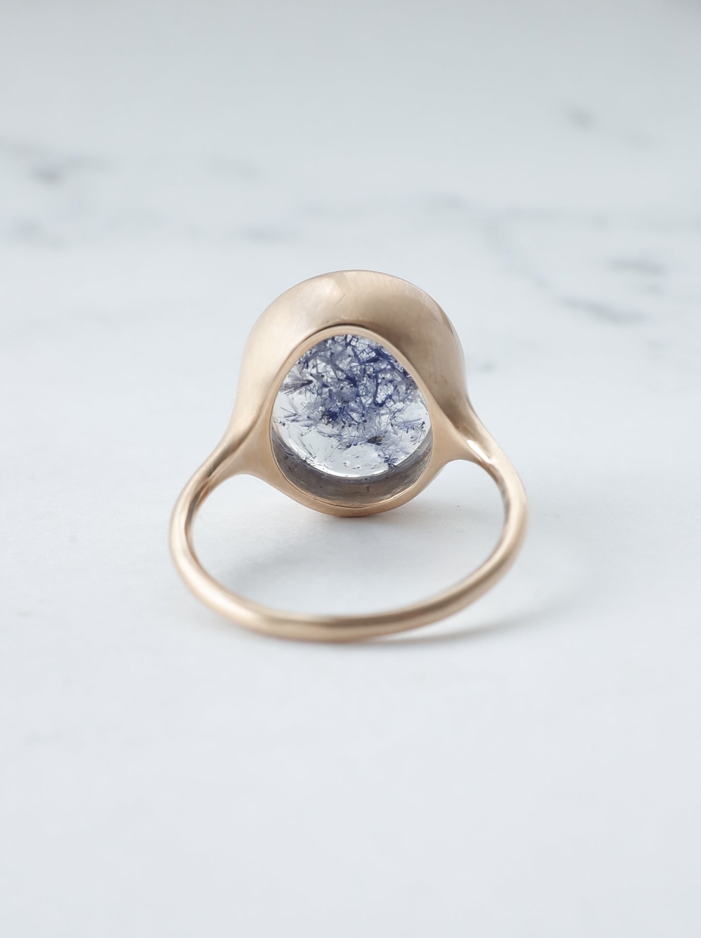 デュモルチェライトインクォーツのリング