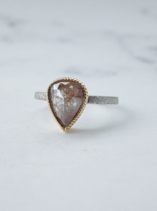 ソルトアンドペッパーダイヤモンドのリング - 2