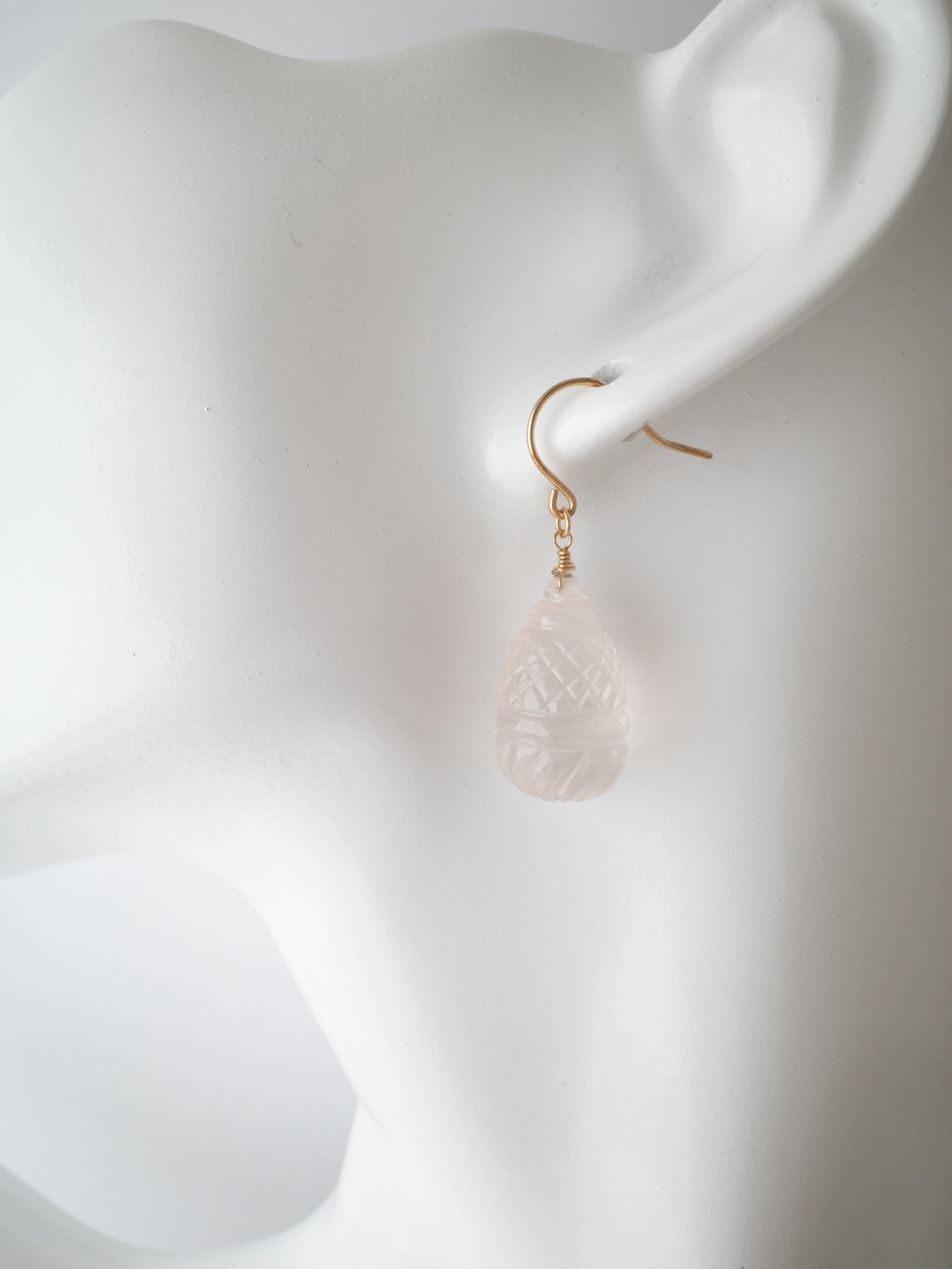 カービングローズクォーツのフックピアス - 2　