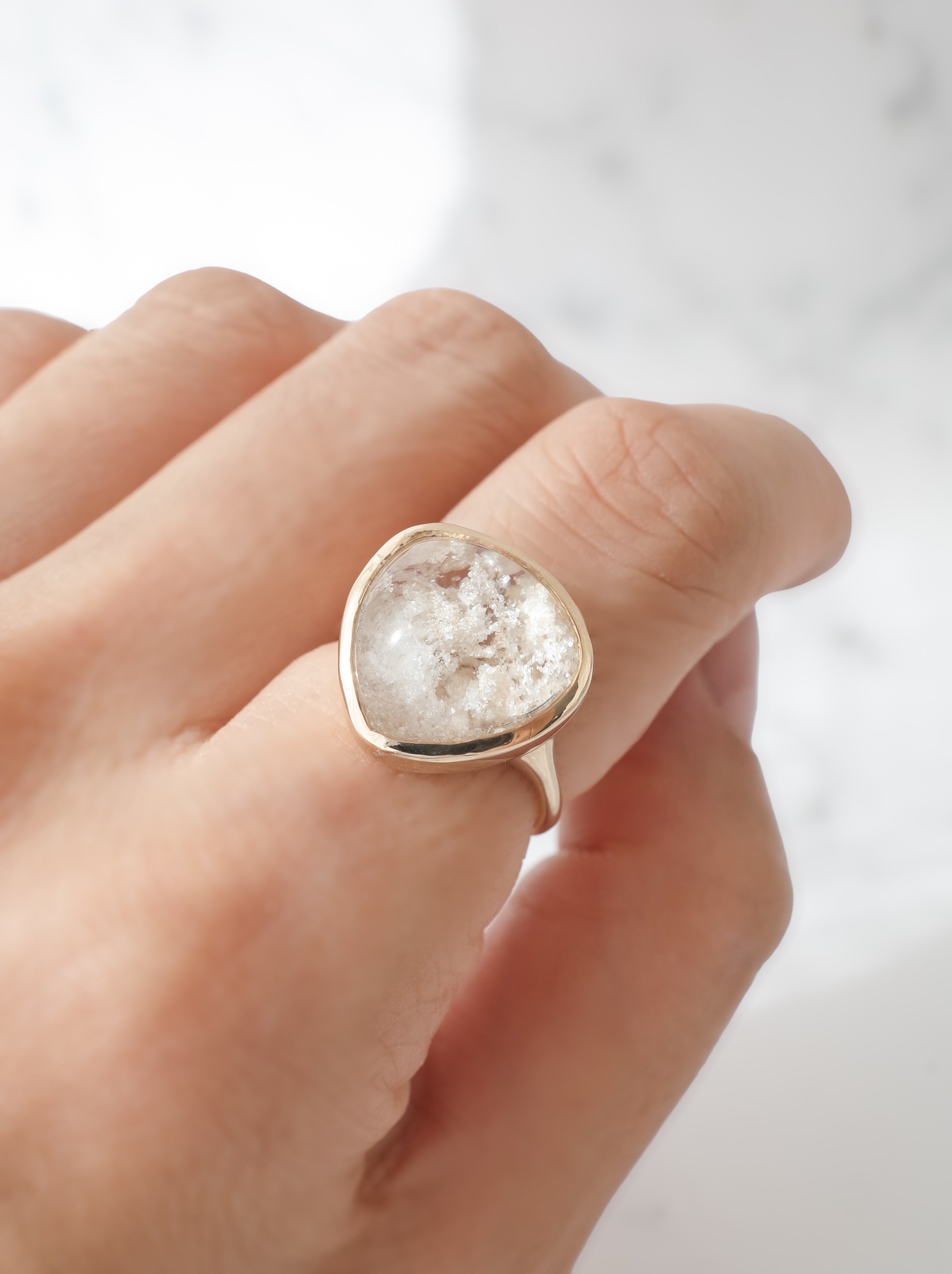 ホワイトガーデンクォーツのリング - 1 – Chevalier