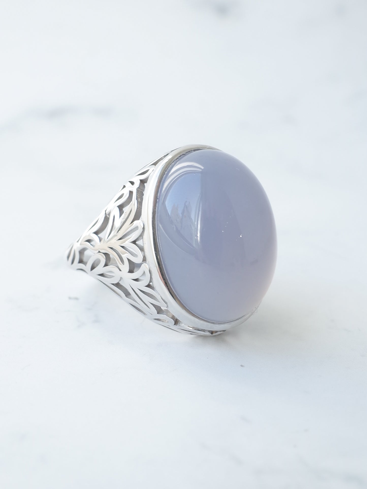 ブルーカルセドニーのリング