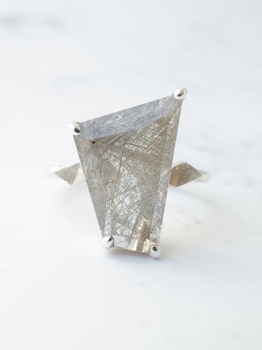 シルバールチルクォーツのリング - 2