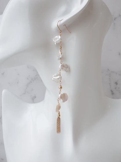 【価格・在庫数チェック】花びら淡水パールのピアス