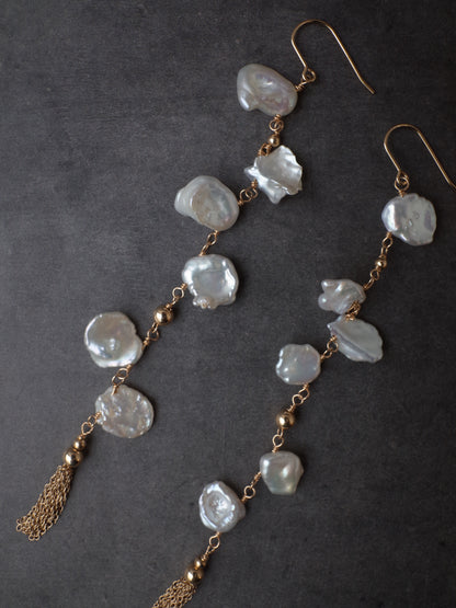 【価格・在庫数チェック】花びら淡水パールのピアス