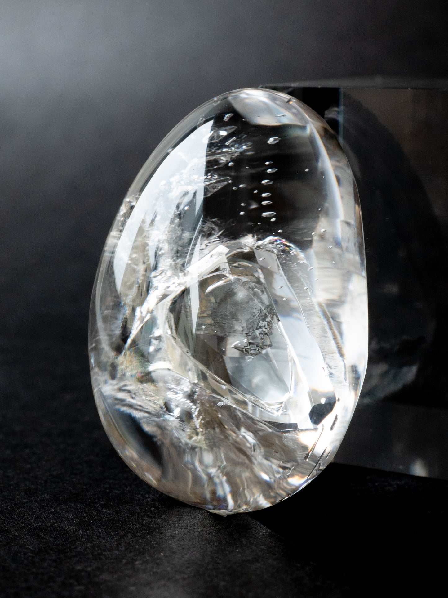 ネガティブクリスタルインクォーツのルース　