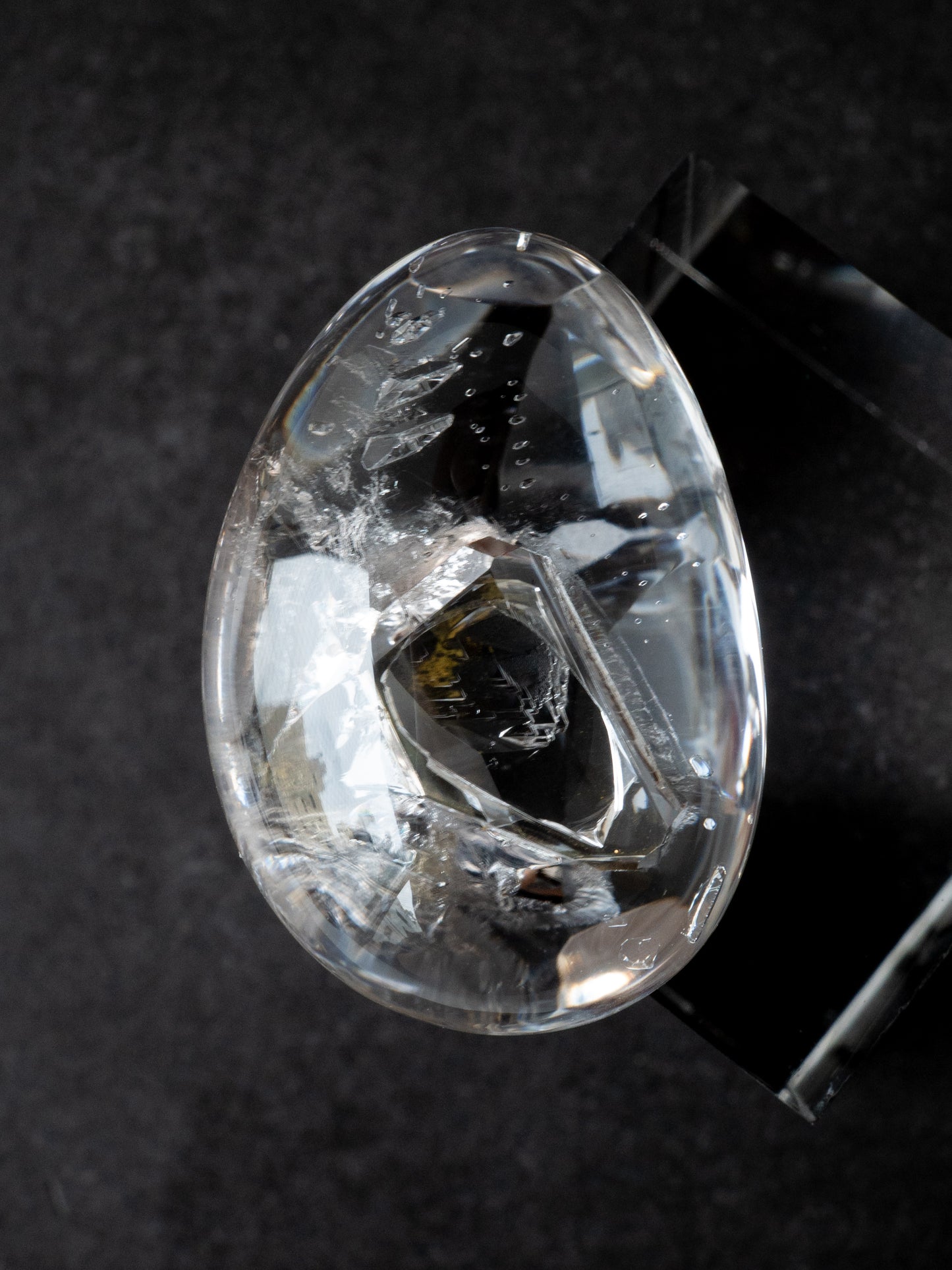 ネガティブクリスタルインクォーツのルース　