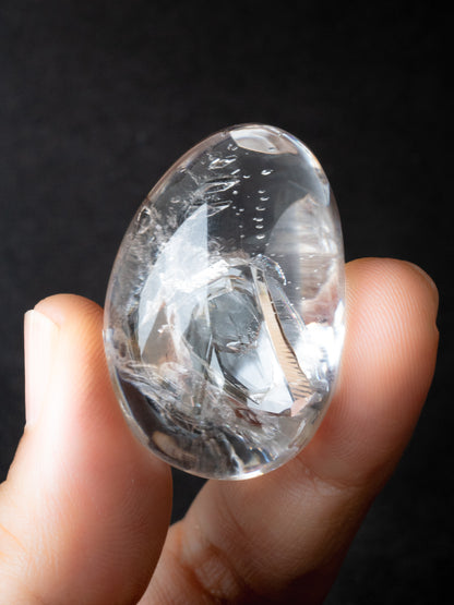 ネガティブクリスタルインクォーツのルース　