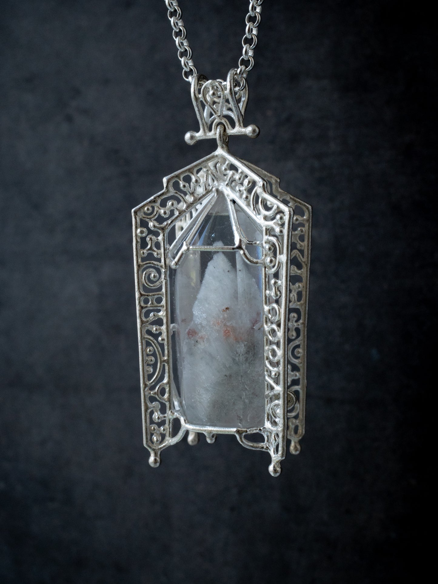 ファントムクォーツのシルバーペンダント・ ホワイト