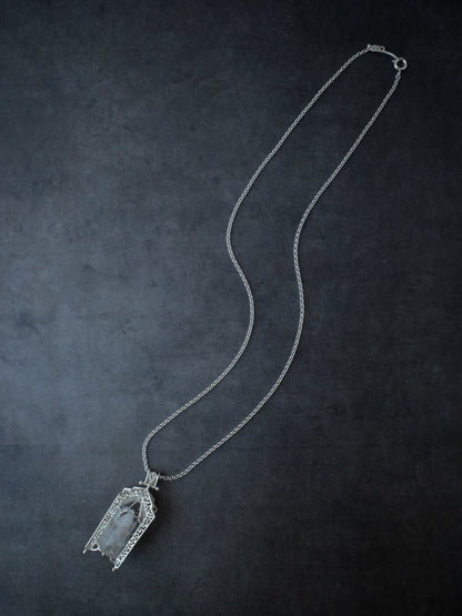 ファントムクォーツのシルバーペンダント・ ホワイト