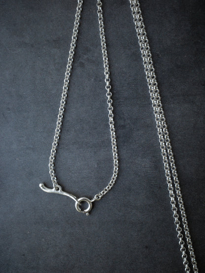 ファントムクォーツのシルバーペンダント・ ホワイト