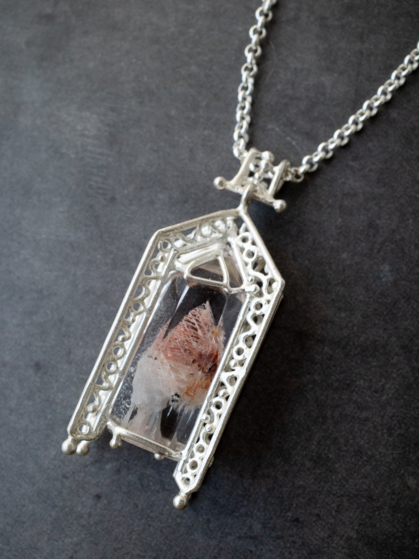 ファントムクォーツのシルバーペンダント・ピンク