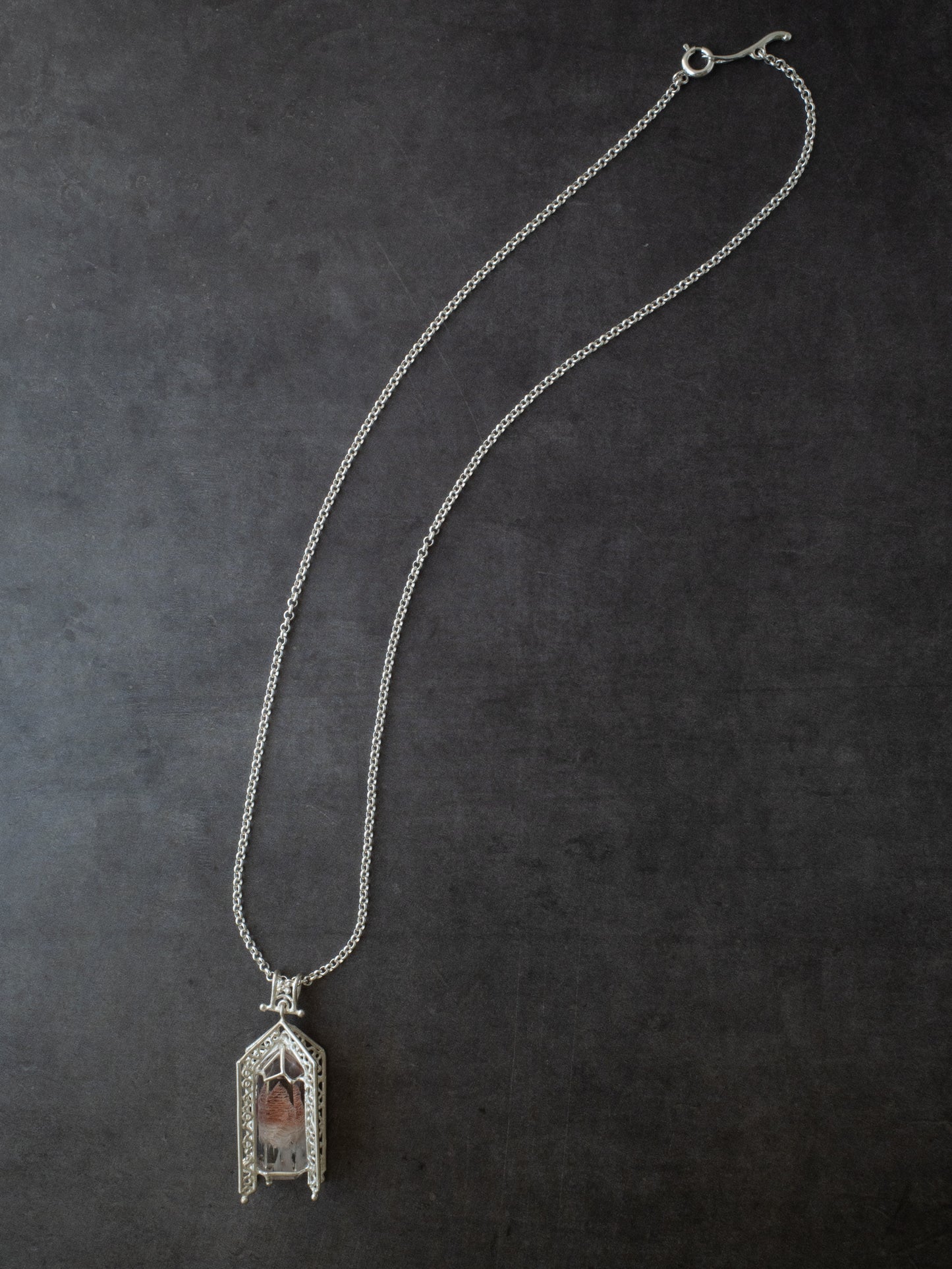 ファントムクォーツのシルバーペンダント・ピンク