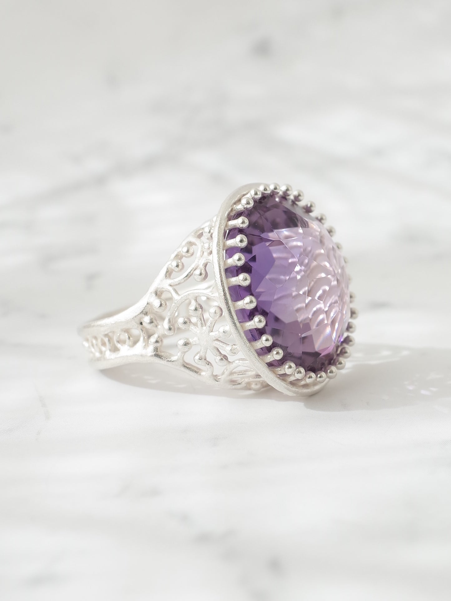 ラベンダーアメシストのリング
