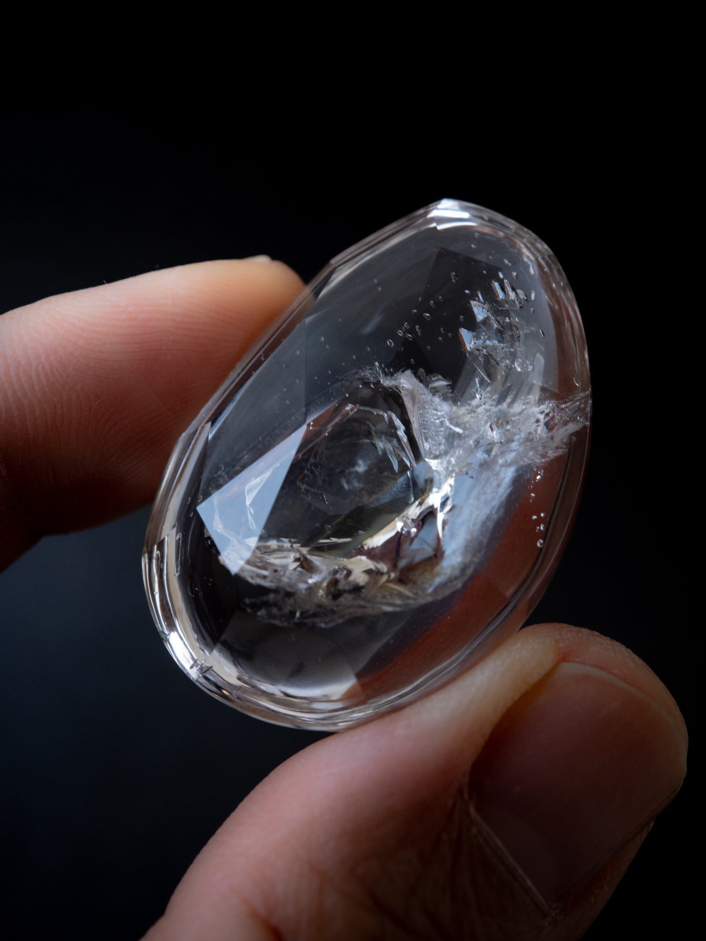 ネガティブクリスタルインクォーツのルース　