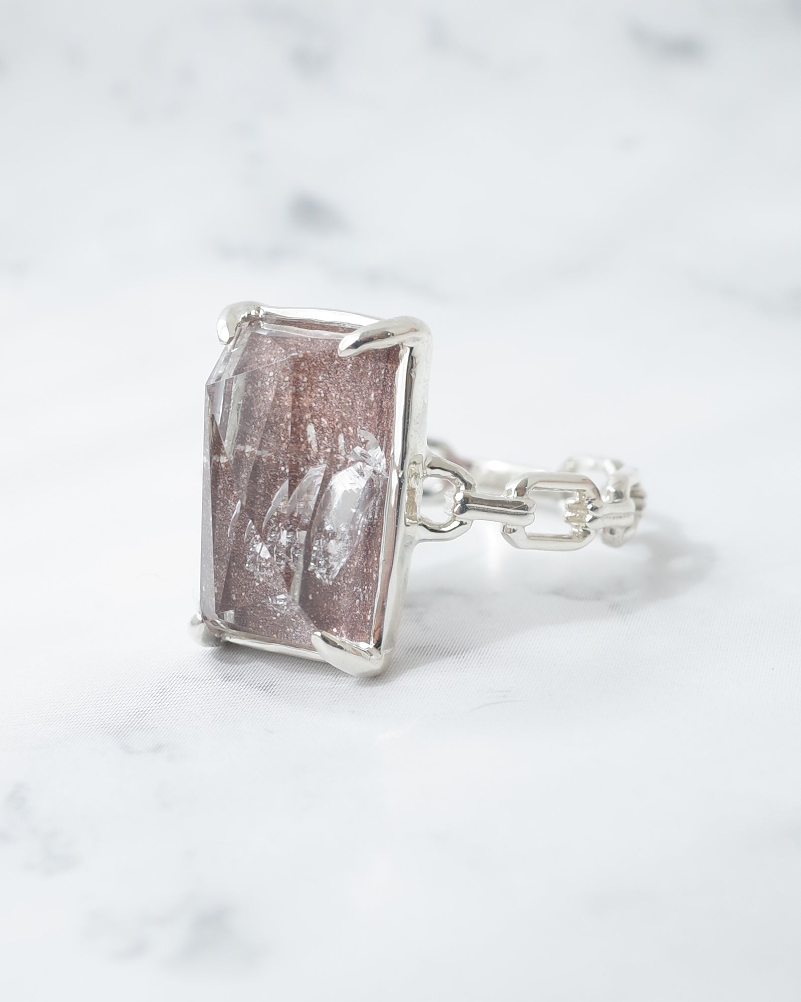 貫入ガーデンクォーツのリング – Chevalier