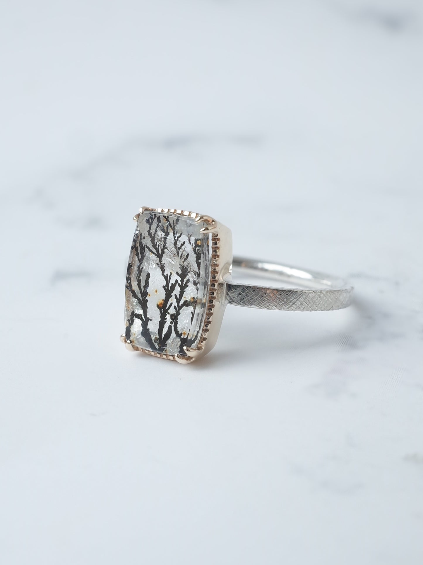 デンドリティッククォーツのリング