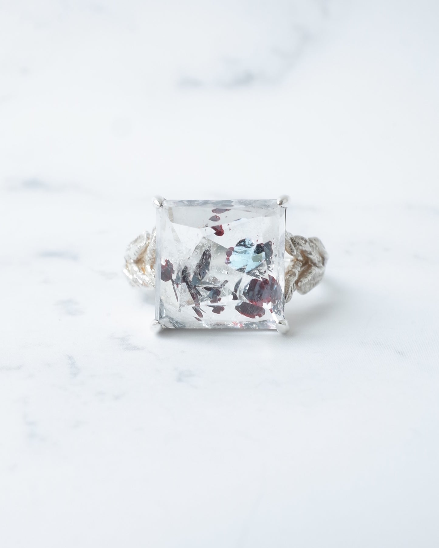 ランダムカットヘマタイトインクォーツのリング