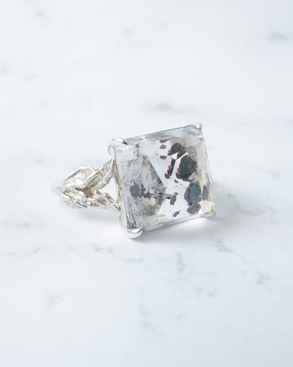 ランダムカットヘマタイトインクォーツのリング