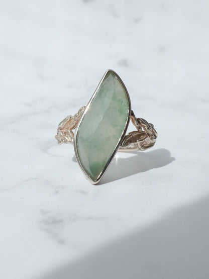 木漏れ日翡翠のリング