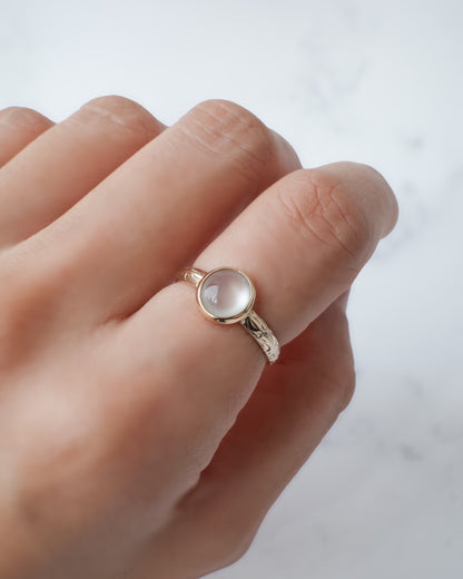 氷翡翠のシノワズリーリング