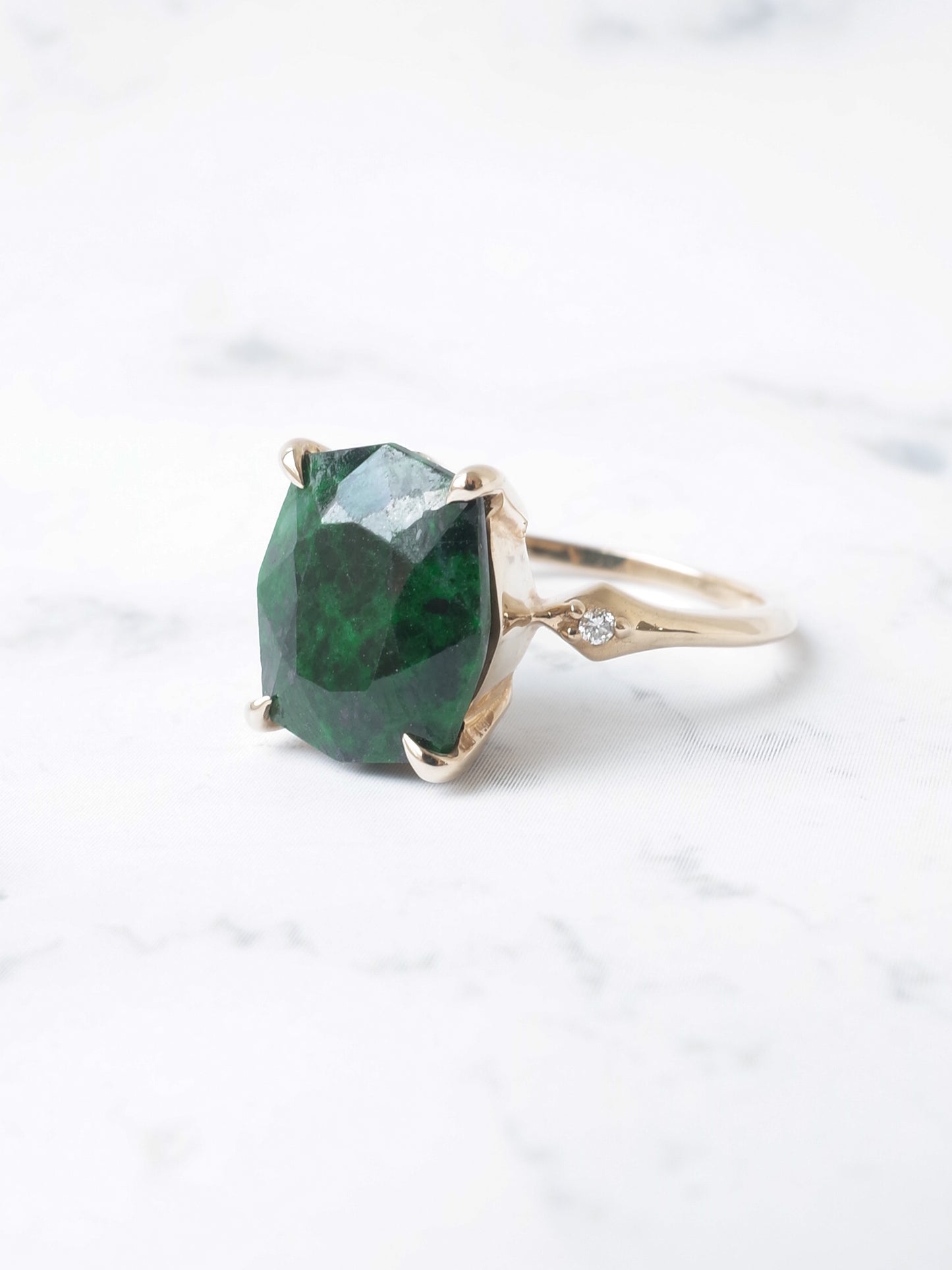 モーシッシのリング