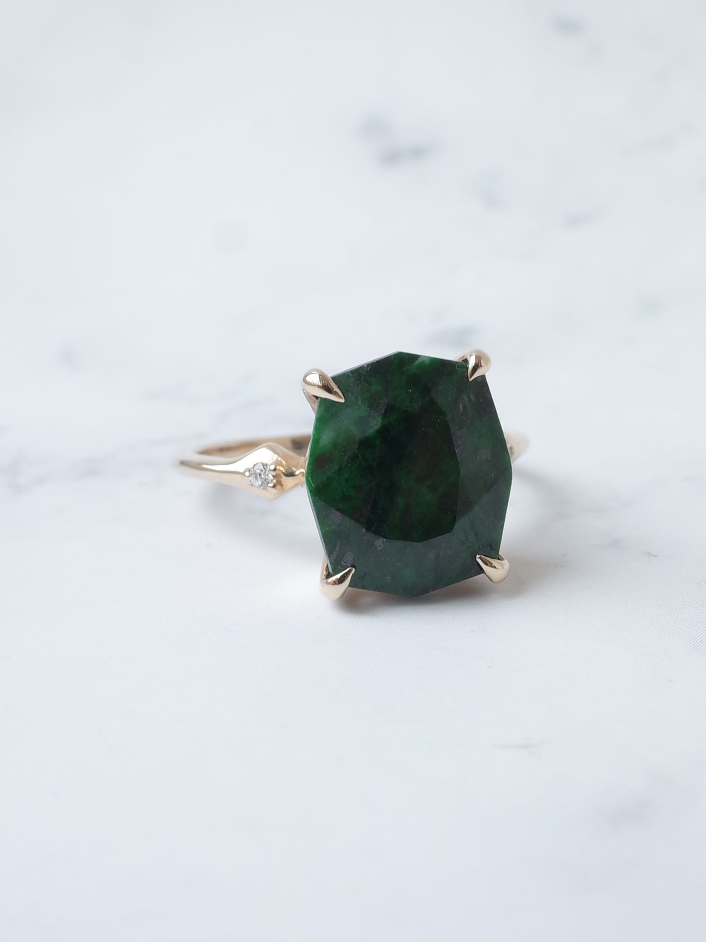 モーシッシのリング