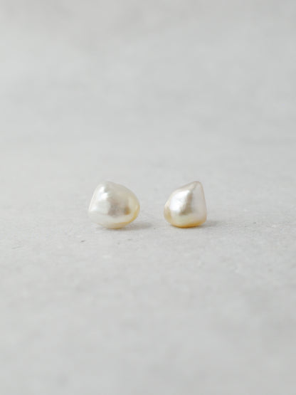 南洋ケシパールのスタッドピアス - 1