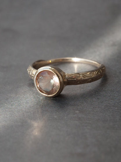 オレゴンサンストーンのシノワズリーリング-2