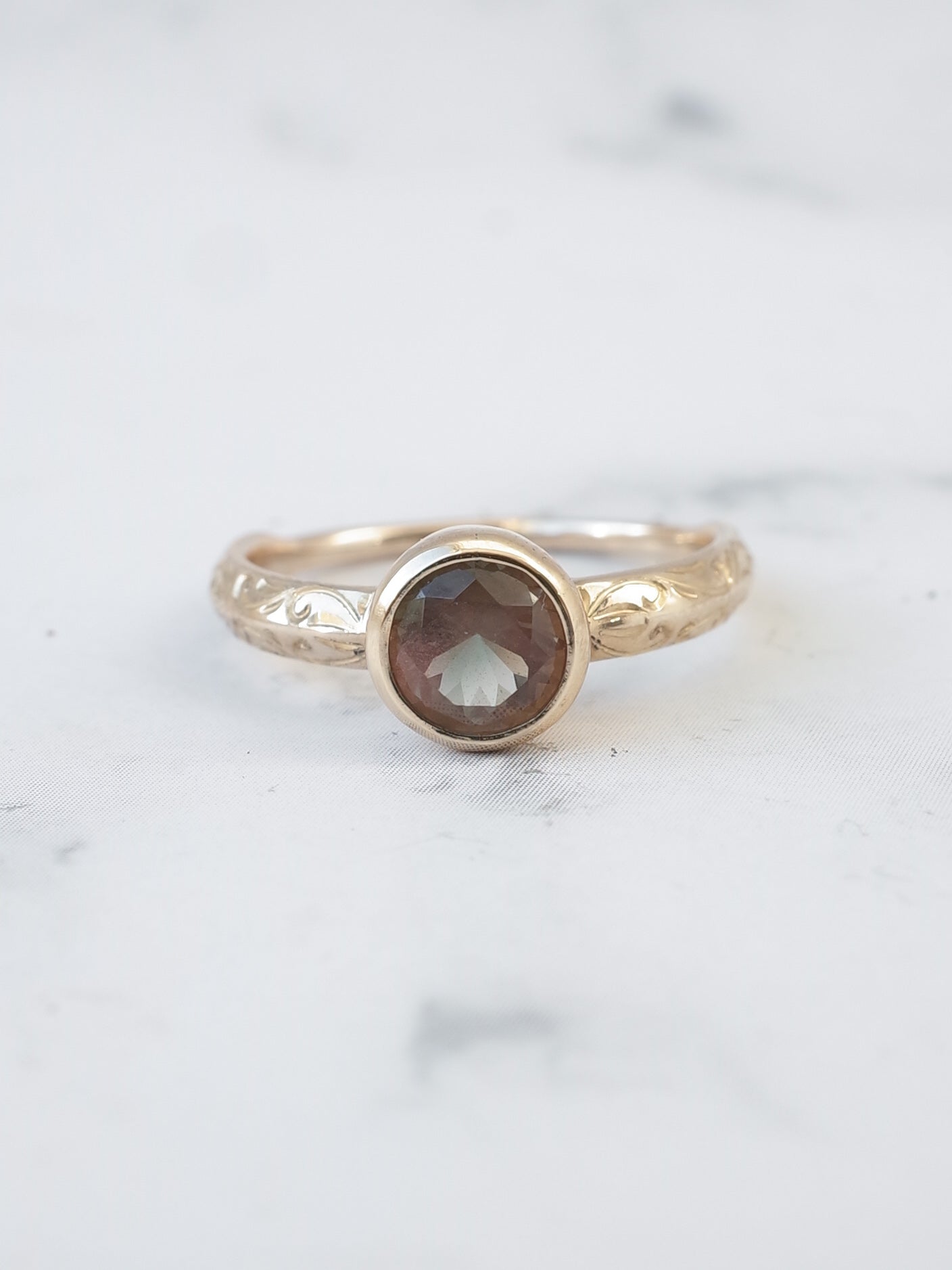 オレゴンサンストーンのシノワズリーリング-2