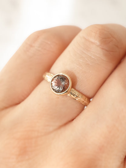 オレゴンサンストーンのシノワズリーリング-3