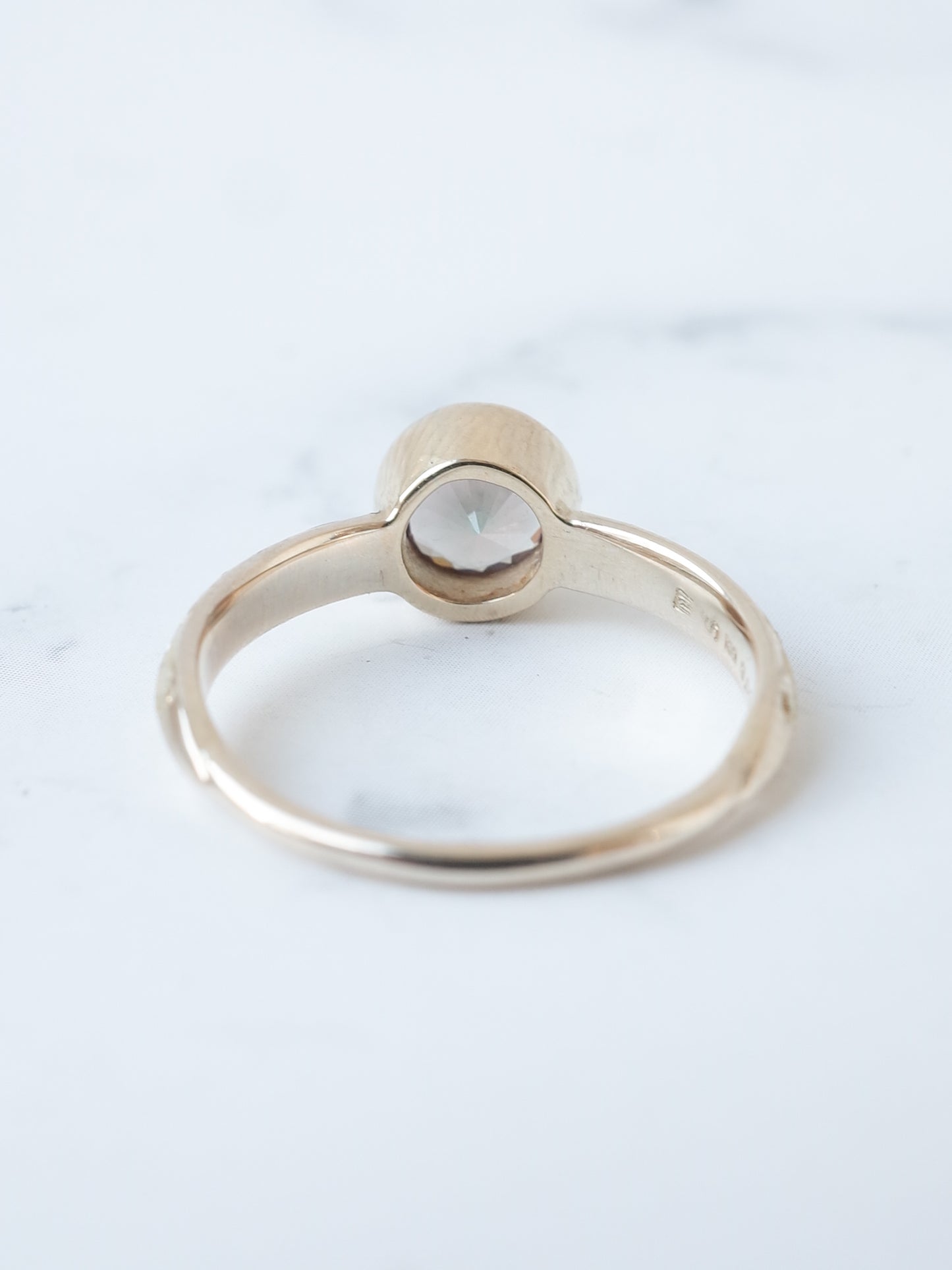 オレゴンサンストーンのシノワズリーリング-3