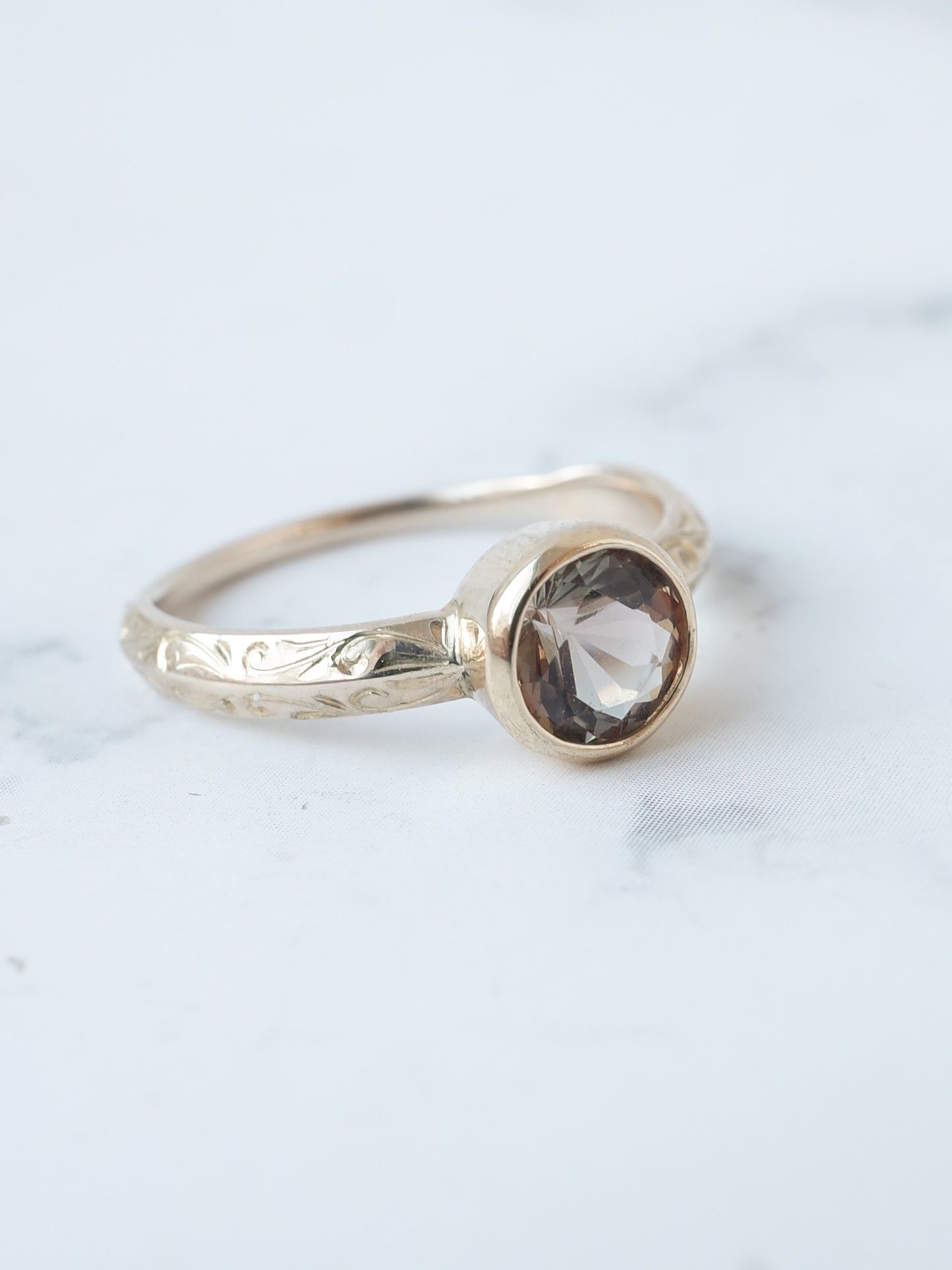 オレゴンサンストーンのシノワズリーリング-3