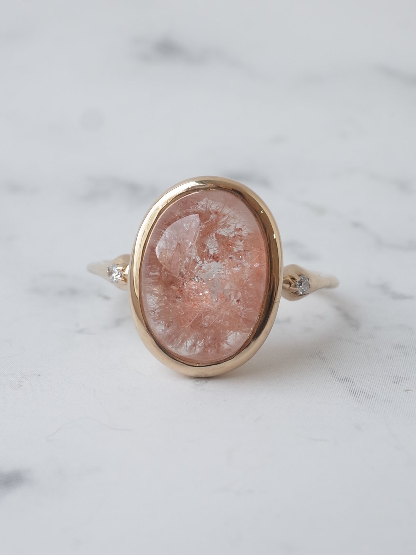 貫入ピンクデュモルチェライトインクォーツのリング　