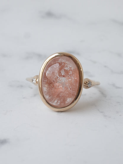 貫入ピンクデュモルチェライトインクォーツのリング　