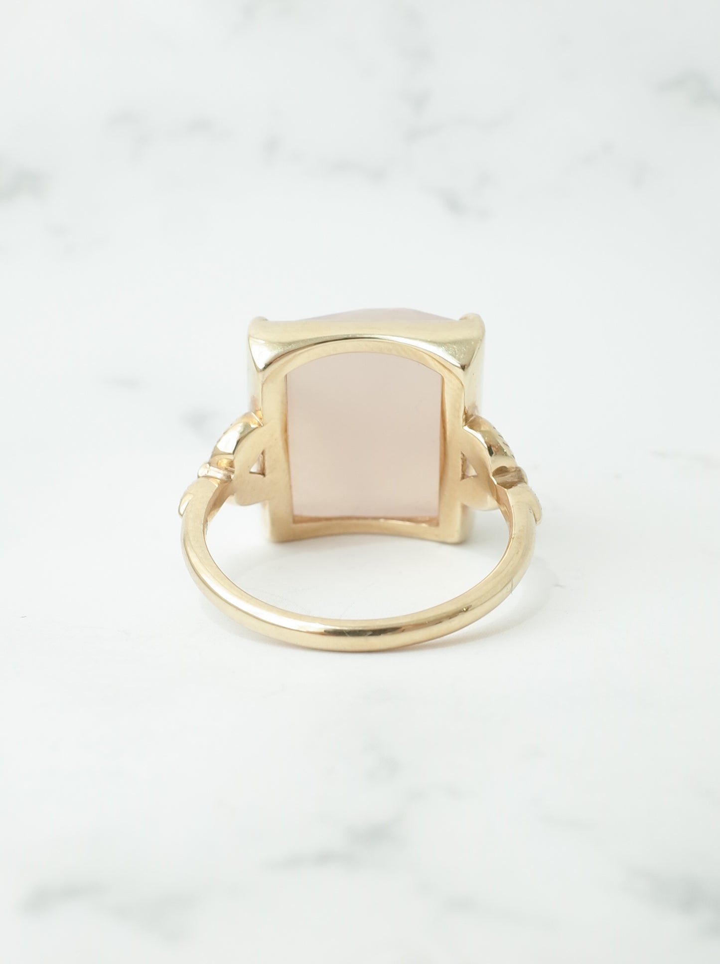 ピンクカルセドニーの三つ葉リング