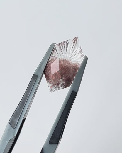 【甲州貴石切子】 ピンクデュモルチェライトインクォーツルース