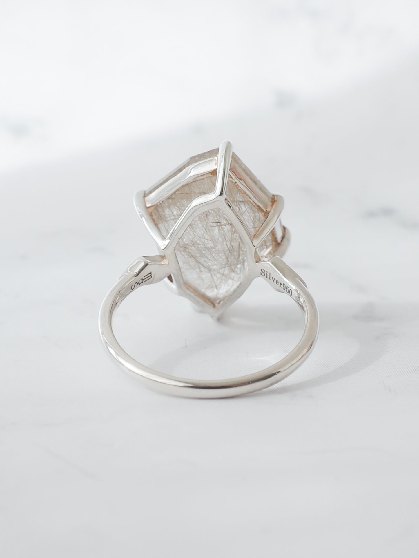 ランダムカットシルバールチルクォーツのリング
