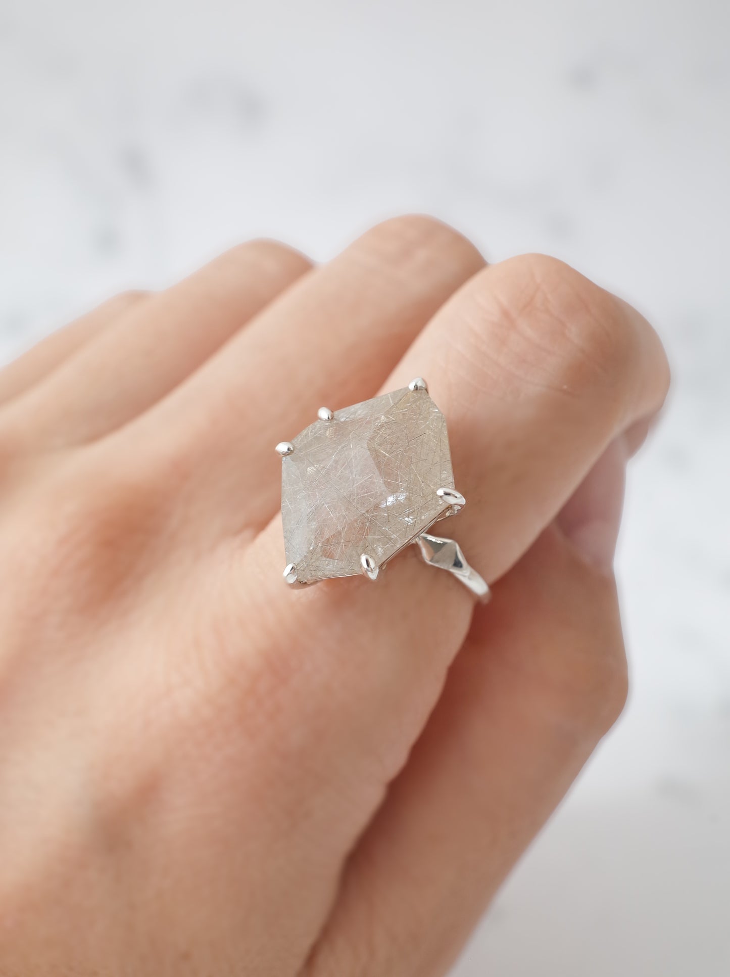 ランダムカットシルバールチルクォーツのリング