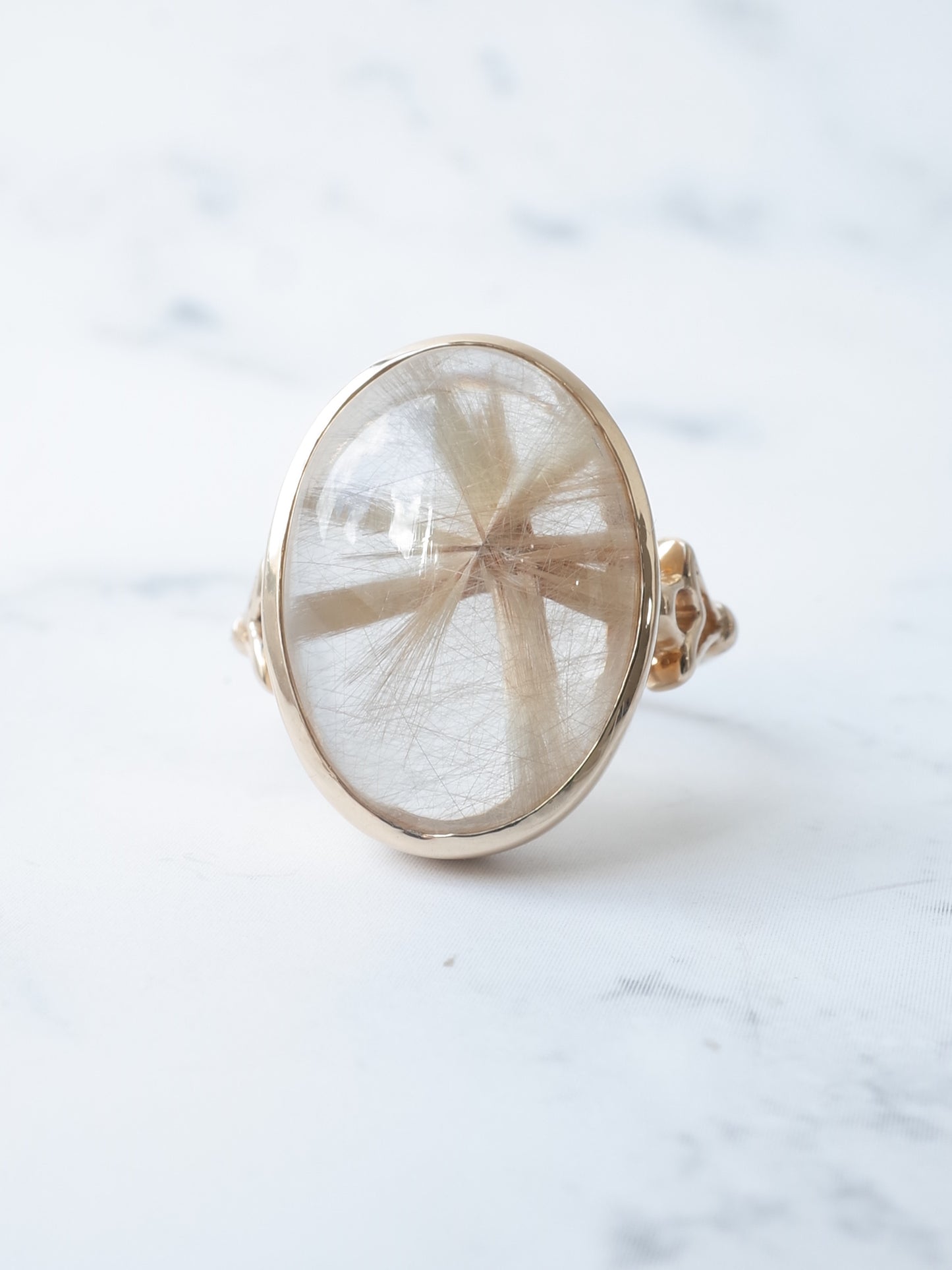 スタールチルクォーツのリング