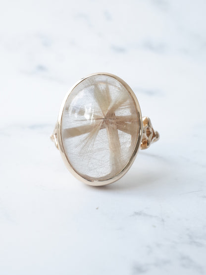 スタールチルクォーツのリング