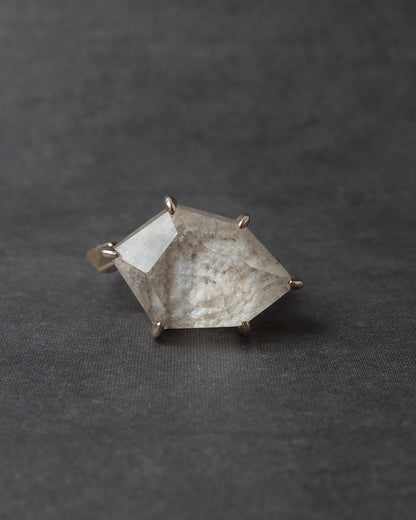 ホワイトガーデンクォーツのリング - 4