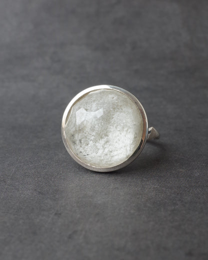 ランダムカットホワイトガーデンクォーツのリング- 3